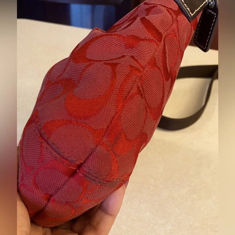 COACH Cherry Red Signature Swing Pleated Adjustable Crossbody/Shoulder Bag, EUC - Picture 10 of 16